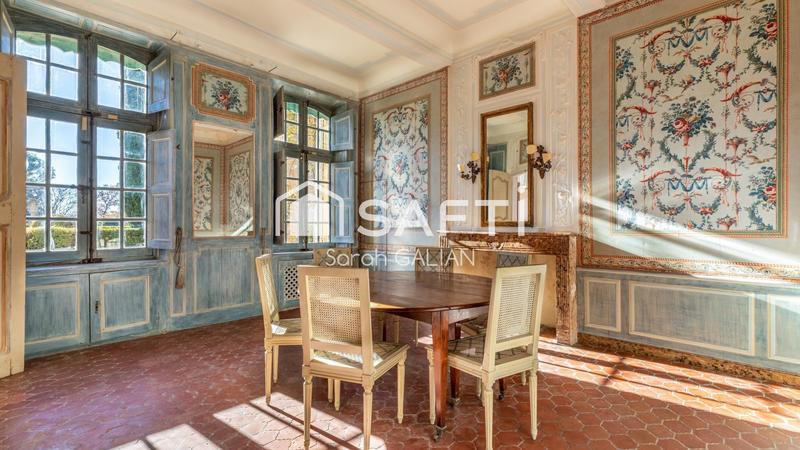 Maison - 500 m² - 10 pièces