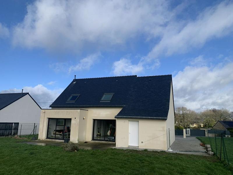 Maison - 102 m² - 5 pièces