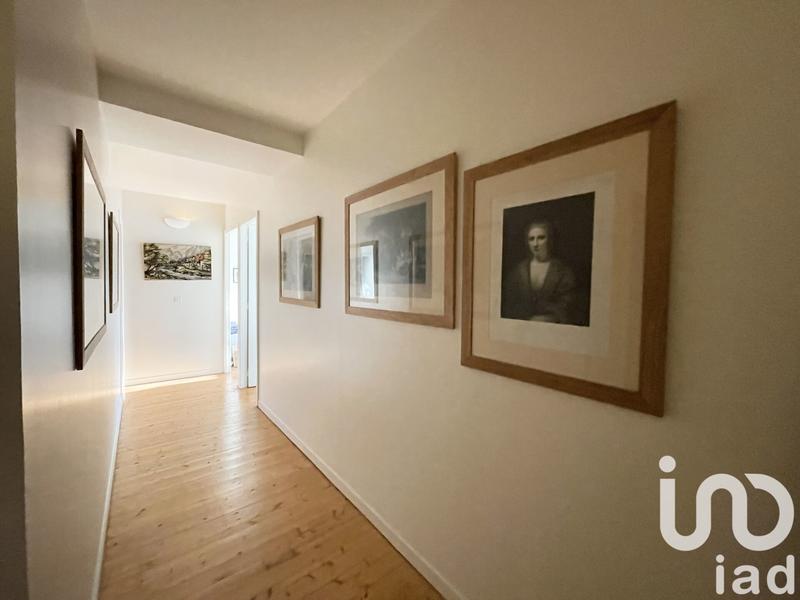 Maison - 471 m² - 13 pièces