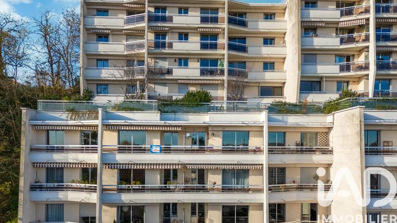 Appartement - 94 m² - 4 pièces