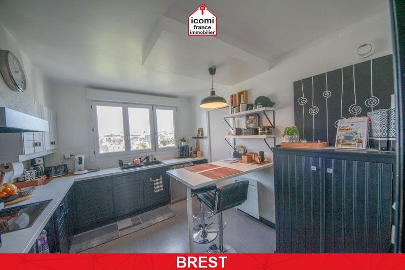 Appartement - 90 m² - 4 pièces