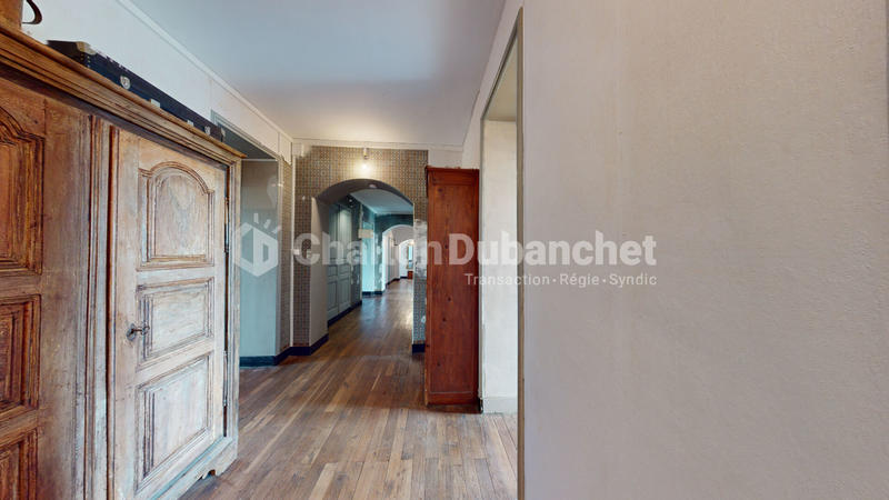 Maison - 466 m² - 17 pièces