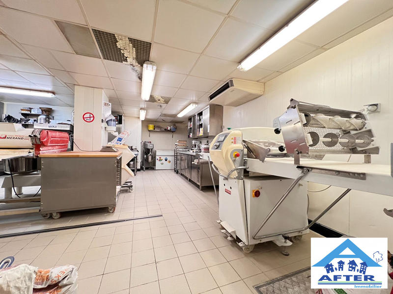 Local commercial - 220 m²