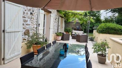 Maison - 145 m² - 7 pièces