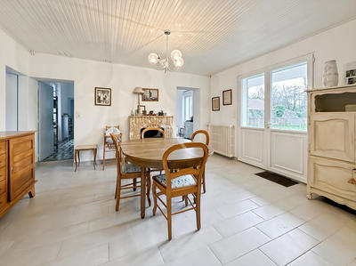 Maison - 131 m² - 6 pièces