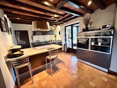 Briarde - 213 m² - 10 pièces