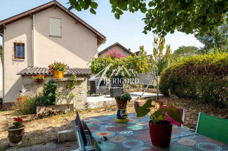 Maison - 96 m² - 5 pièces