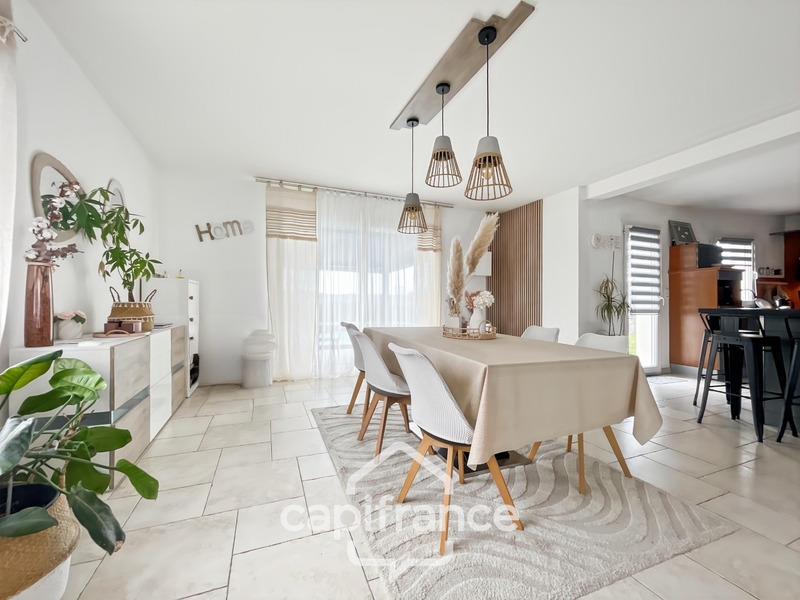 Maison - 152 m² - 7 pièces