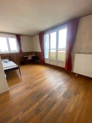 Appartement - 94 m² - 5 pièces