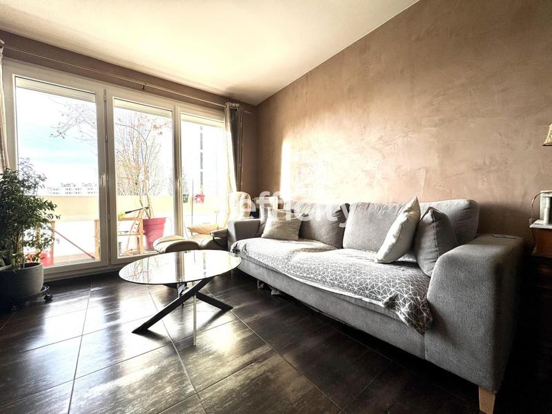 Appartement ancien - 115 m² - 5 pièces