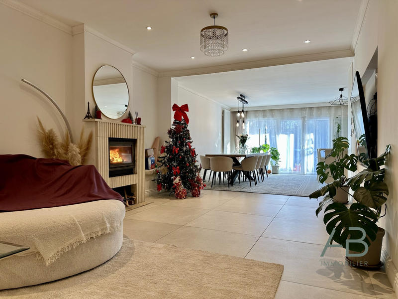 Maison - 130 m² - 6 pièces