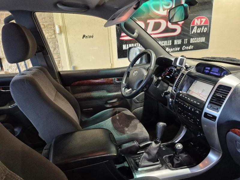 Toyota Land Cruiser d-4d Vx Gps Clim Carnet Attelage