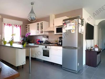 Maison - 89 m² - 5 pièces