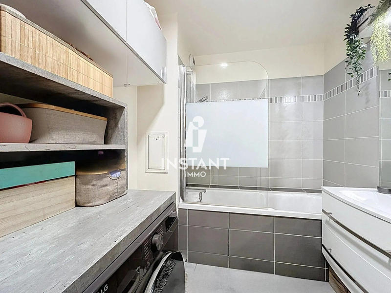 Appartement - 64 m² - 3 pièces