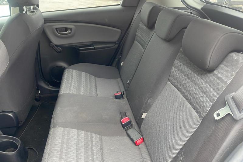 Toyota Yaris 100 Vvt-i Dynamic