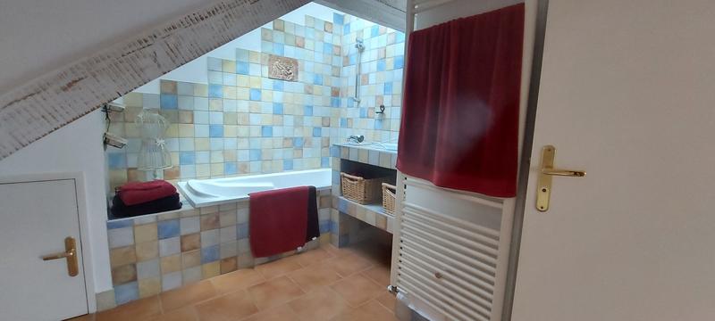 Maison traditionnelle - 162 m² - 9 pièces