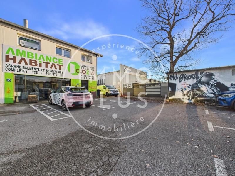 Bureau - 140 m² - 1 pièce