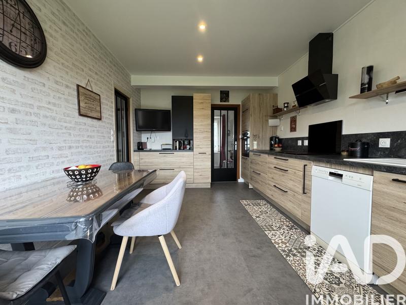 Maison - 152 m² - 6 pièces