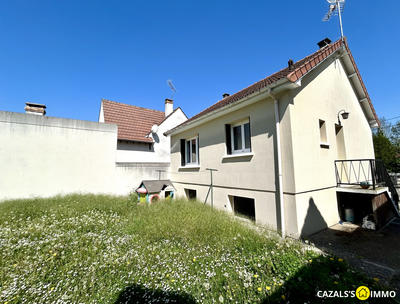 Maison traditionnelle - 105 m² - 5 pièces
