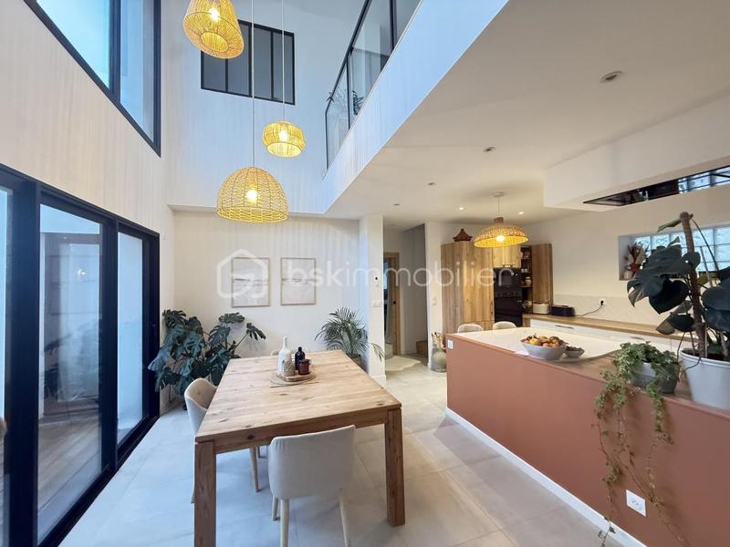 Maison - 150 m² - 6 pièces