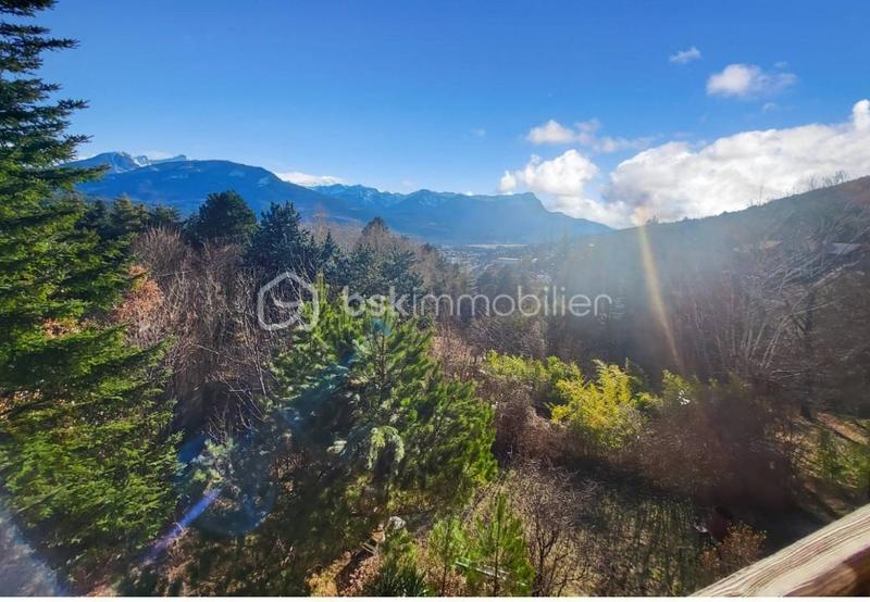 Propriété - 900 m² - 40 pièces