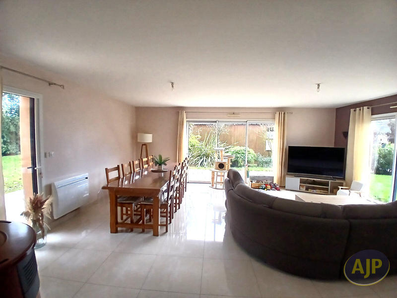 Maison - 120 m² - 4 pièces