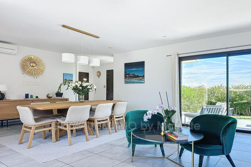 Villa - 180 m² - 6 pièces