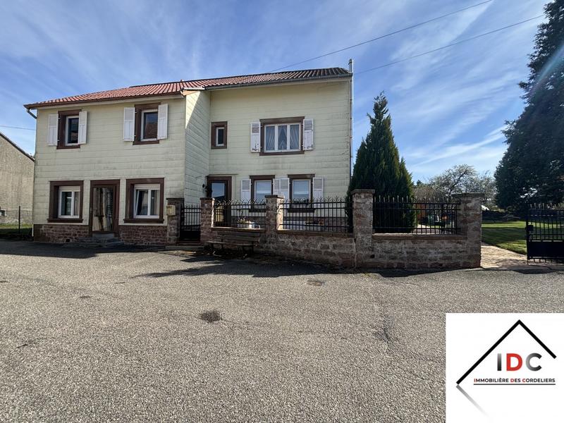 Maison - 190 m² - 6 pièces