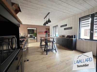 Maison - 115 m² - 4 pièces