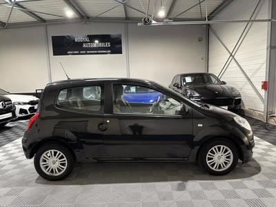 Renault Twingo II (X44) 1.2 i 16v Lev 75 cv Helios