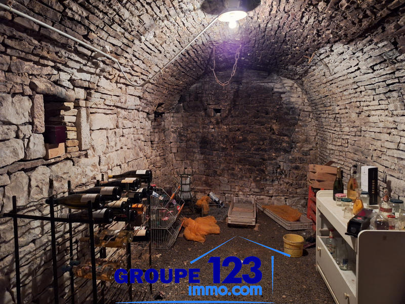 Maison - 200 m² - 8 pièces