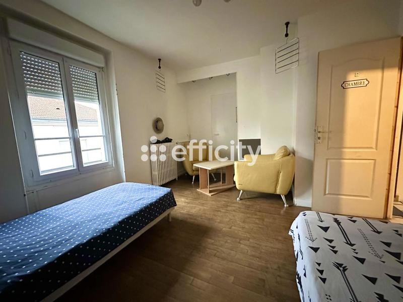 Maison - 80 m² - 6 pièces