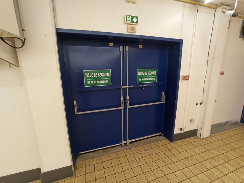 Fonds de commerce - 448 m²