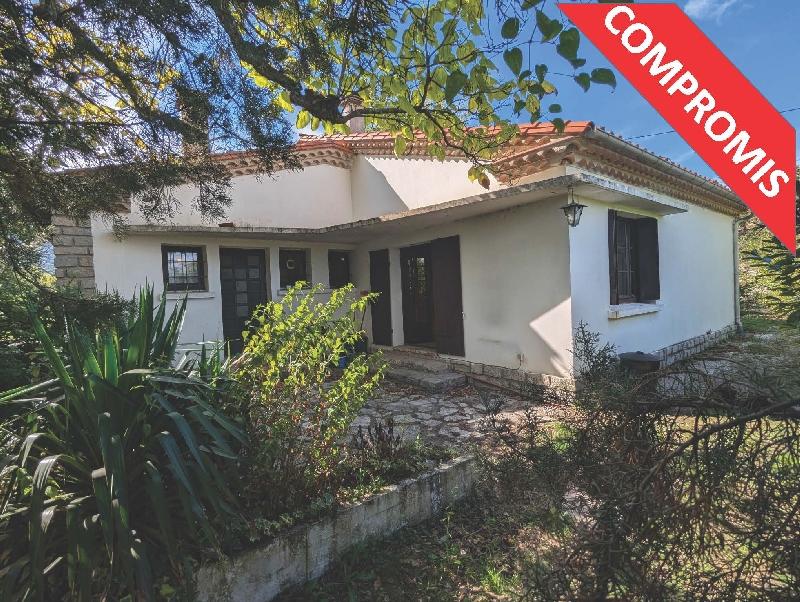 Maison - 135 m² - 6 pièces