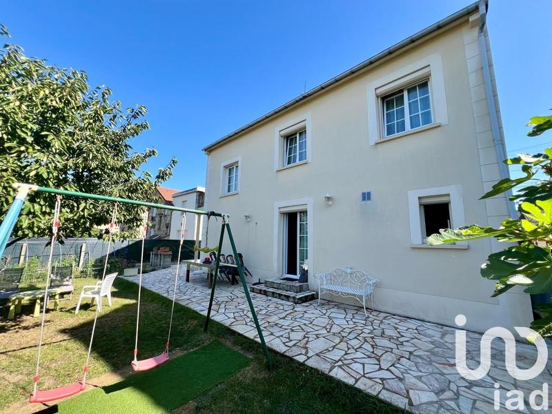 Maison - 121 m² - 6 pièces