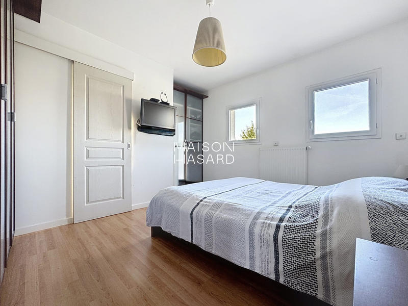 Maison - 199 m² - 9 pièces