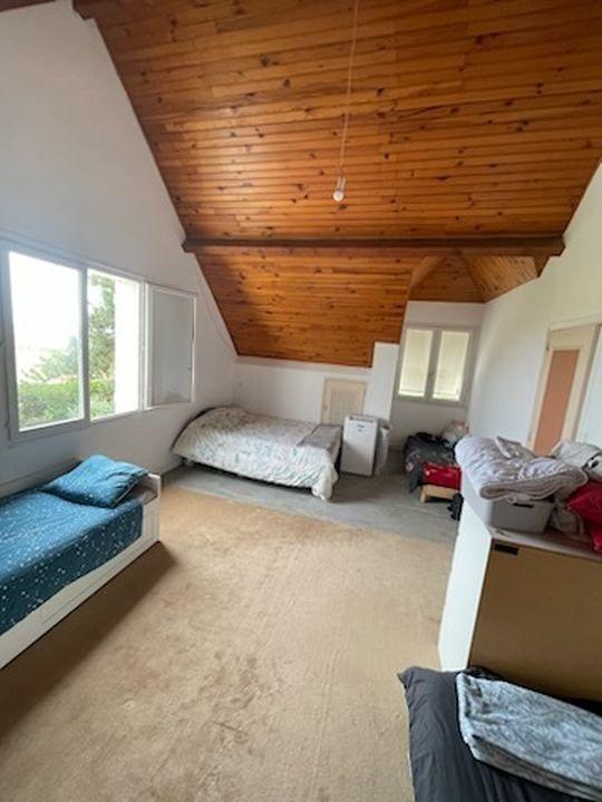 Pavillon - 180 m² - 6 pièces