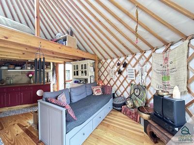 Maison - 150 m² - 4 pièces