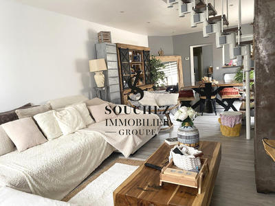 Maison - 94 m² - 6 pièces