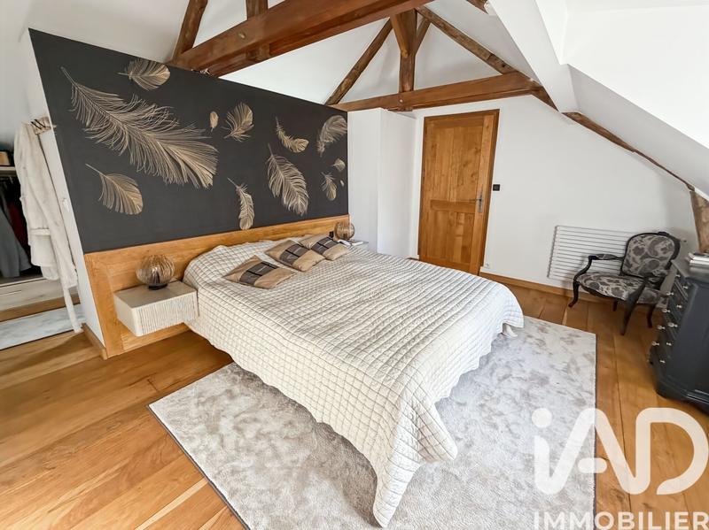 Maison - 320 m² - 12 pièces