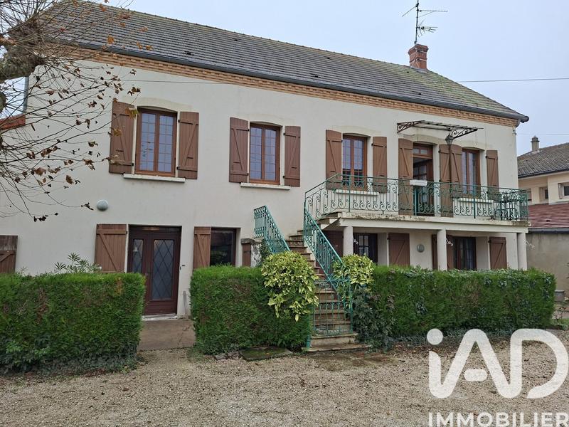 Maison - 271 m² - 5 pièces