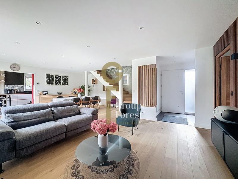 Maison - 160 m² - 6 pièces