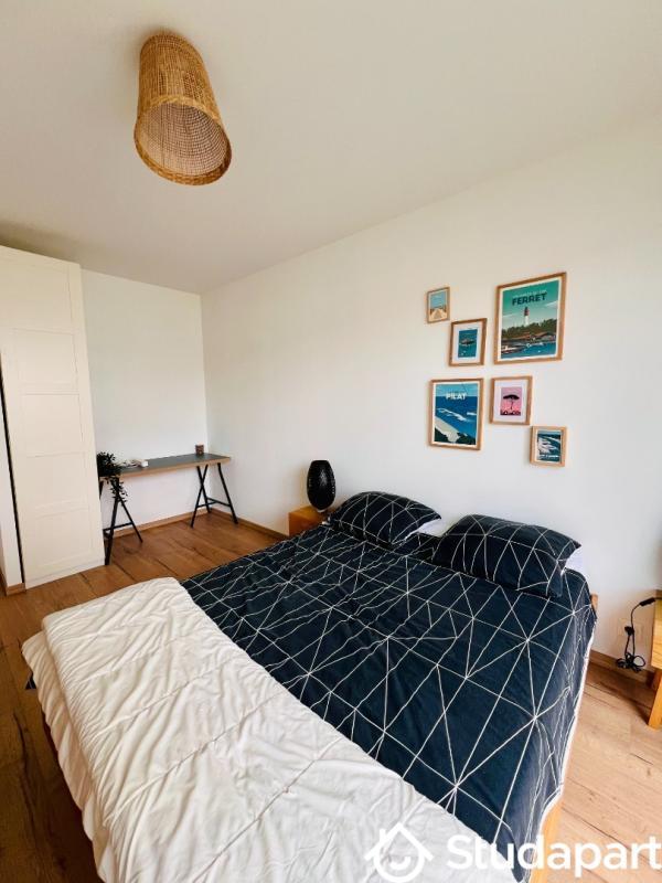 Chambre - 13 m² - 1 pièce