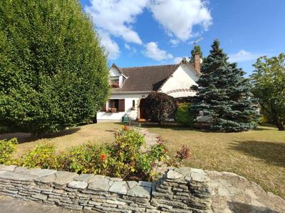 Maison - 169 m² - 8 pièces