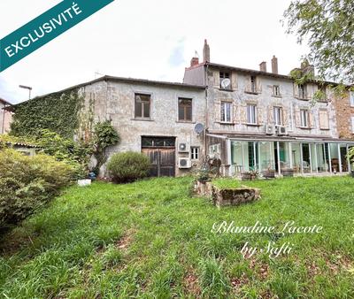 Maison - 623 m² - 20 pièces
