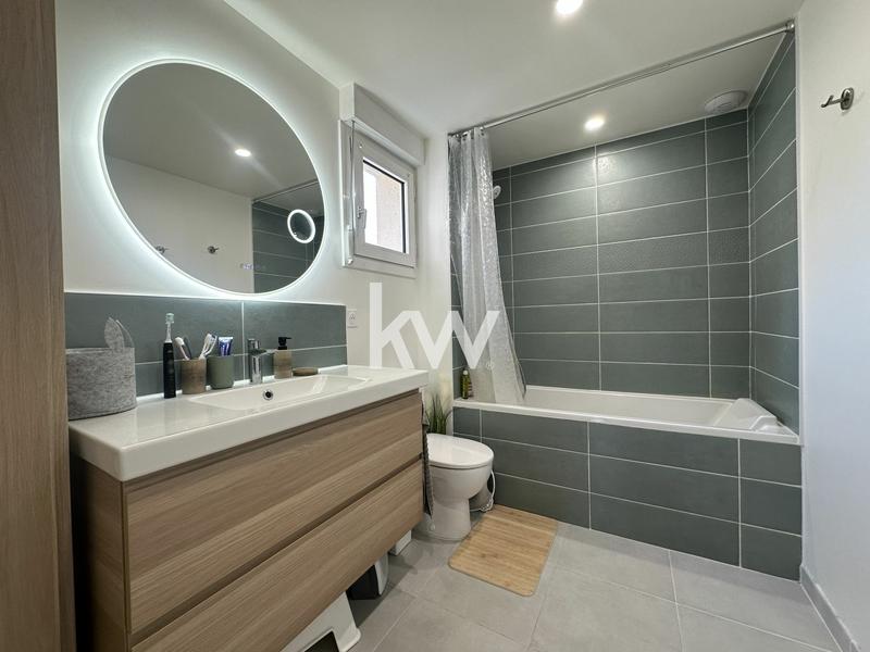 Maison - 86 m² - 5 pièces