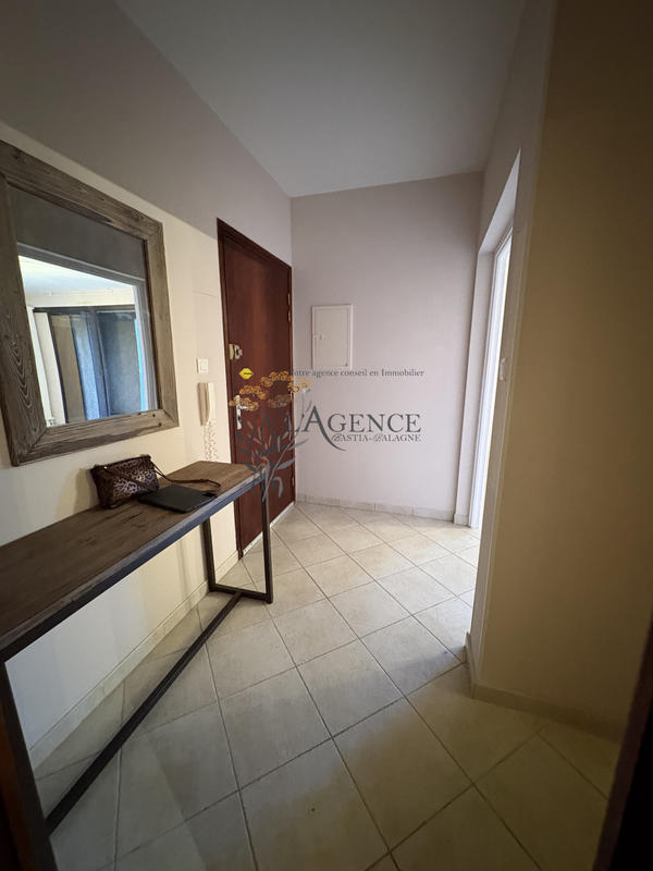 Appartement - 89 m² - 4 pièces