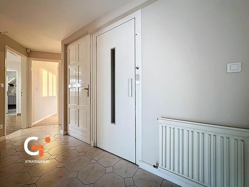Appartement - 136 m² - 6 pièces