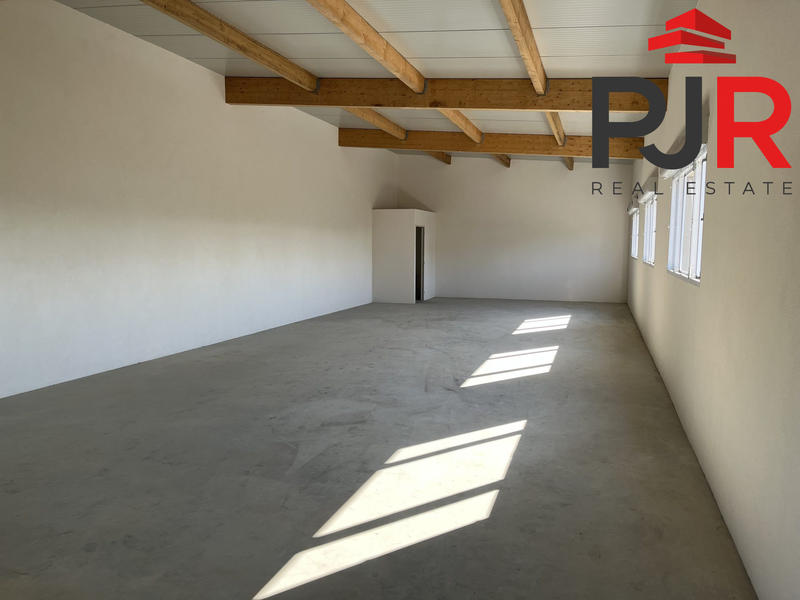 Local d'activités - 115 m²
