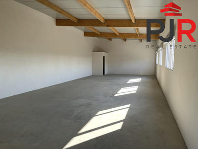 Local d'activités - 115 m²